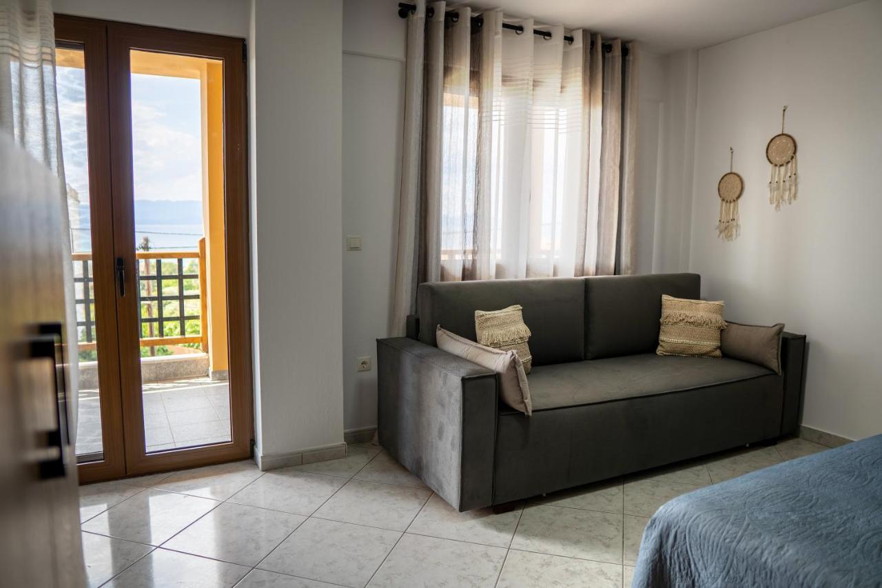 Sea View Apartment Grek Nea 3 Nea Roda Dış mekan fotoğraf