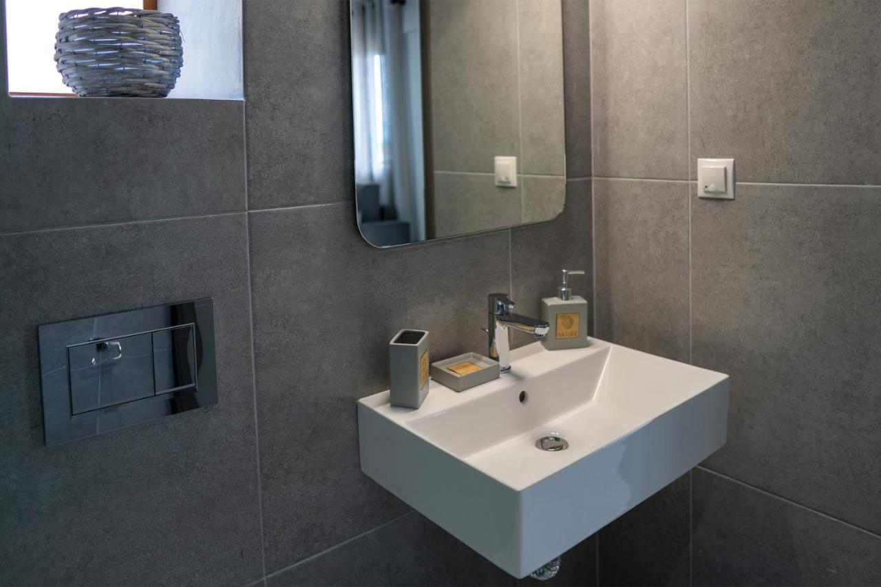 Sea View Apartment Grek Nea 3 Nea Roda Dış mekan fotoğraf